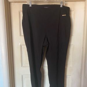 roz & Ali, size 16 work Capri.